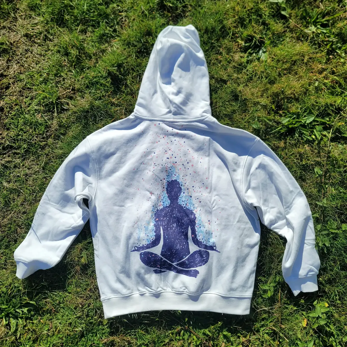 white hg sweater back noboarder