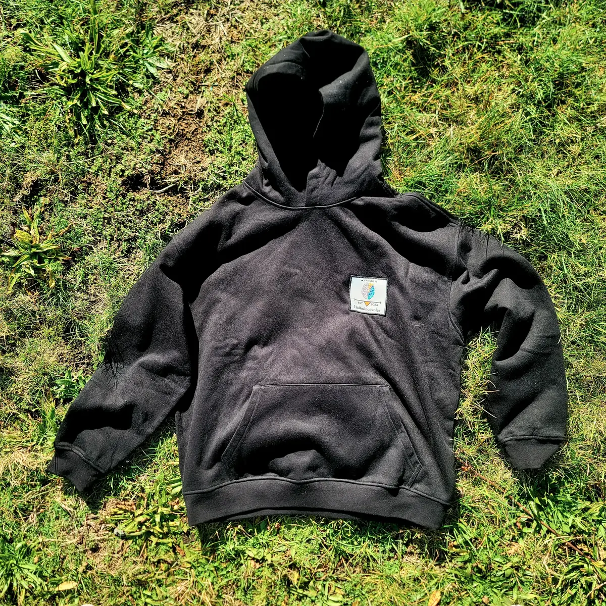 black hg sweater front